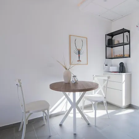 Acogedor Con Jardin En 1 Apartament